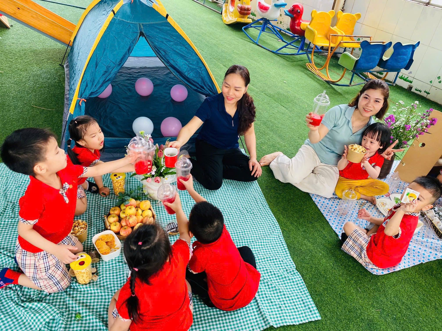 TRẢI NGHIỆM “PICNIC” TẠI TRƯỜNG MẦM NON HOA HỒNG  ❤ ❤