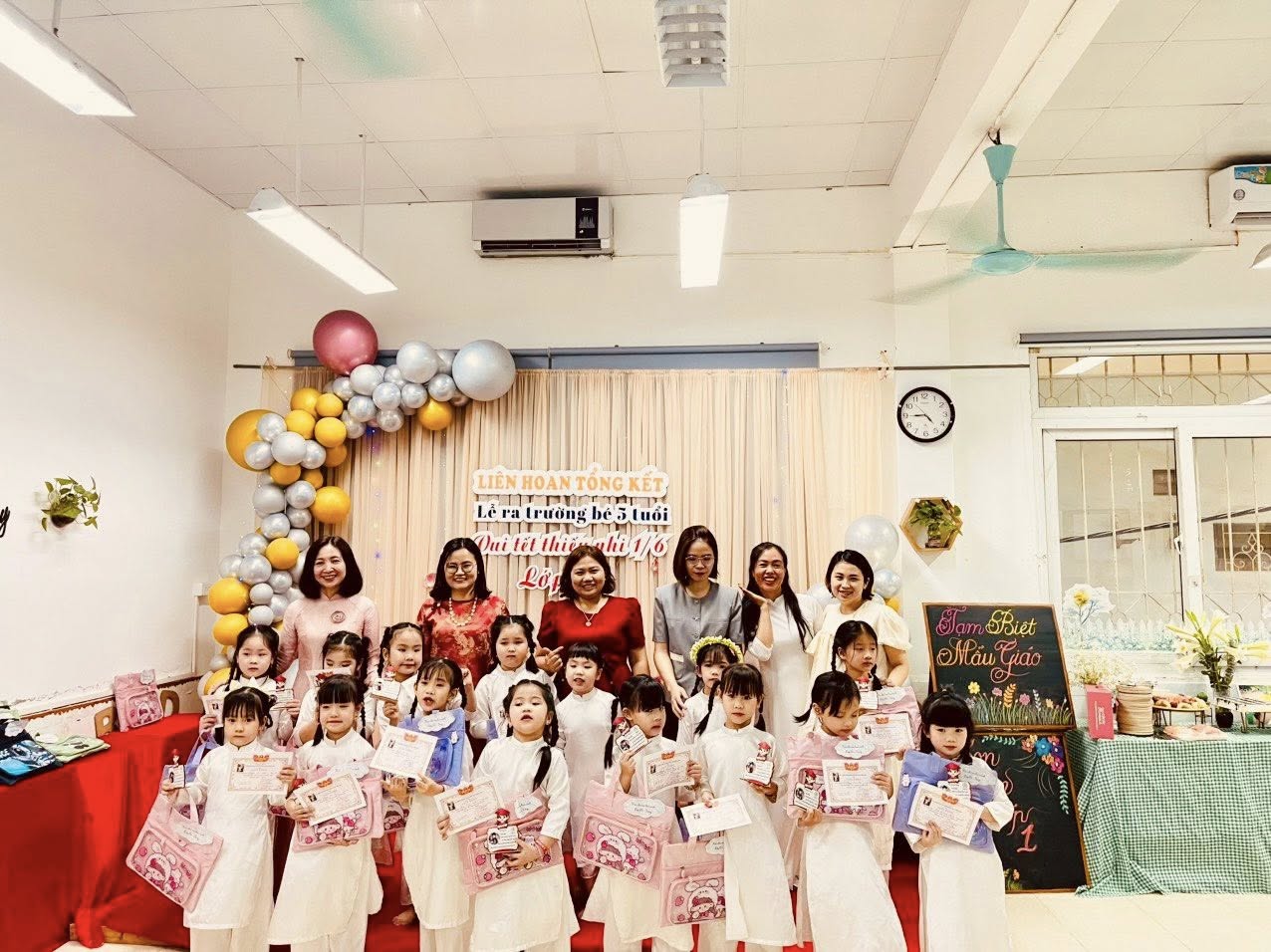 LỄ TRI ÂN VÀ TRƯỞNG THÀNH CHO HỌC SINH 5 TUỔI